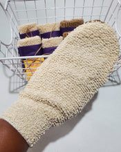 Load image into Gallery viewer, Exfoliating Bath Mitt
